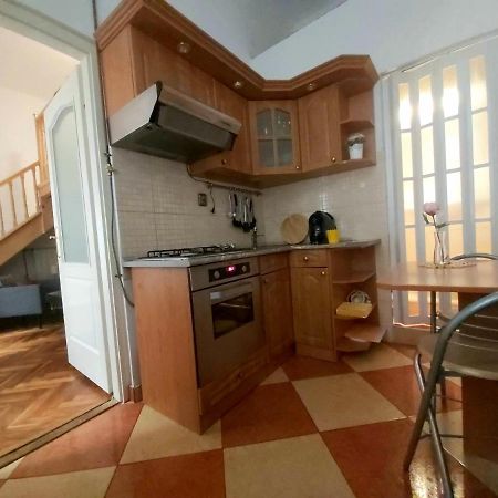 Ferjoe'S Home Apartman Budapest Exterior foto